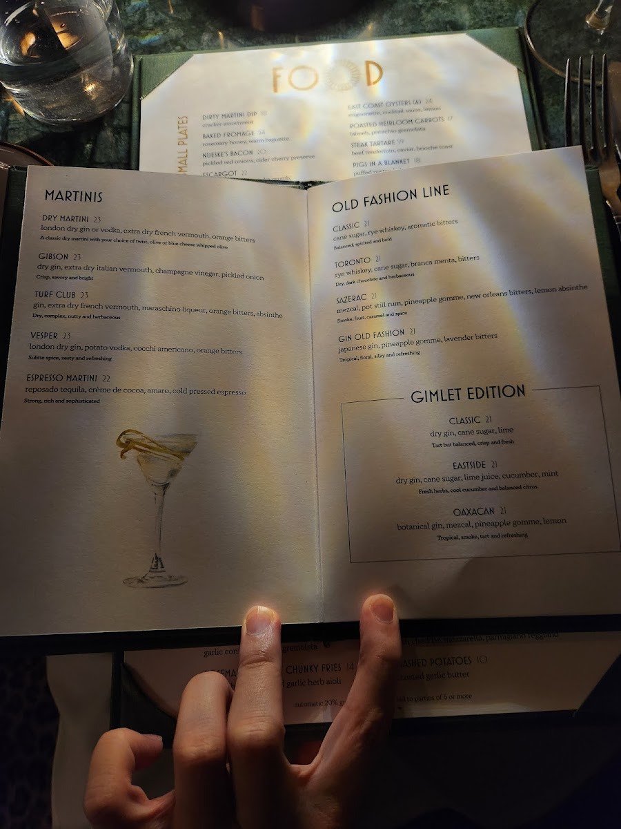 Menu Chelsea Living Room-9